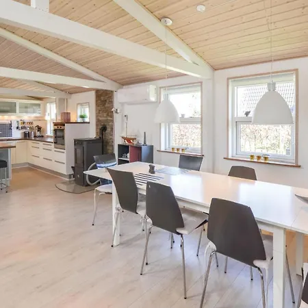 Holiday home Amazing In With Wifi *